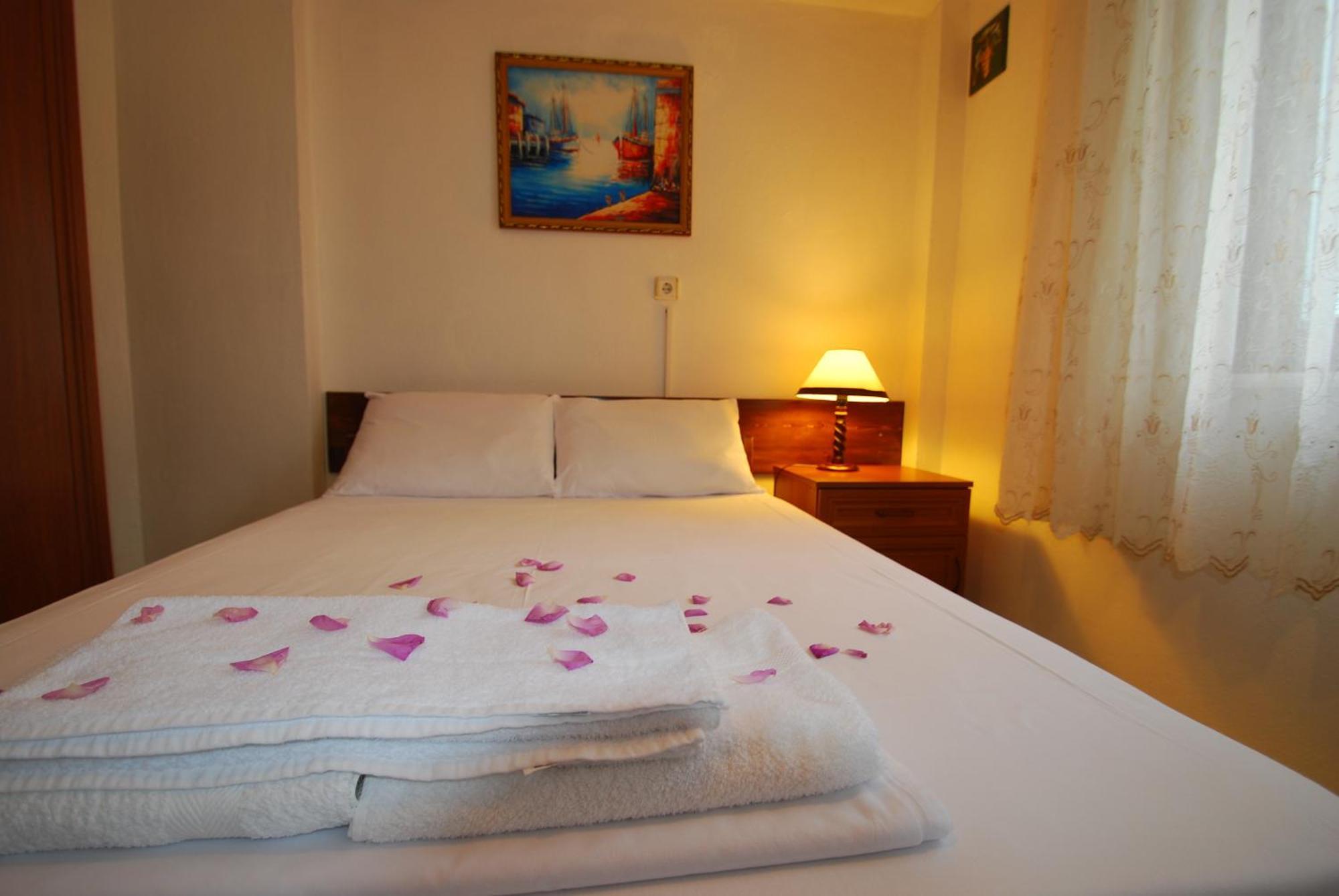 Adali Guest House Bozcaada Exterior foto